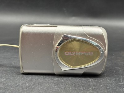 Olympus Mju 400  Digitalkamera Silber  4 MP 3x Zoom Kompakt Vintage