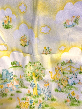 VINTAGE LOT 2 BABY CRIB FITTED SHEETS 1 RECEIVING BLANKET YELLOW BABY ANIMALS