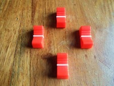 X 4 faders bouton table de mixage ROUGE / RED  X 4 NEUF/ FIXATION 8 mm