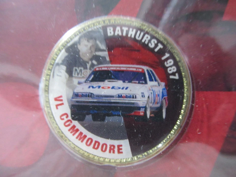 PNC Australia 2023 Peter Brock Bathurst Victories 1987 Holden VL Commodore SS Foto 3 de 4