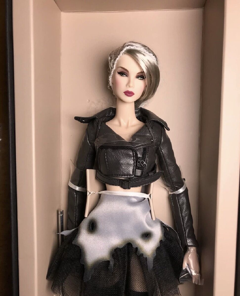 Fashion Royalty Integrity Toys NU.Face Smoke Mirrors Lilith Blair Doll NRFB