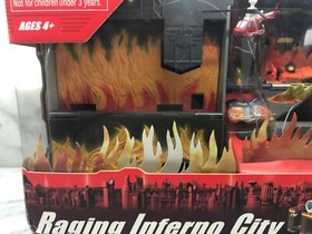 BRAND NEW Micro Machines Raging Inferno City 45806 Playset,
