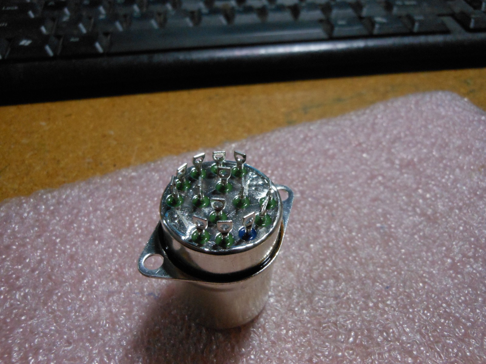 Picture 3 of 4
