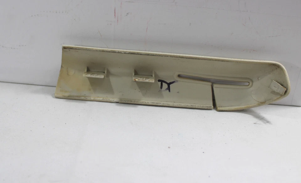 1990-1993 FORD MUSTANG РЕМЕНЬ БЕЗОПАСНОСТИ НАПРАВЛЯЮЩАЯ ОТДЕЛКА ОБОДОК ЗАДНИЙ ЛЕВЫЙ И ПРАВЫЙ КАБРИОЛЕТ - Изображение 3 из 4