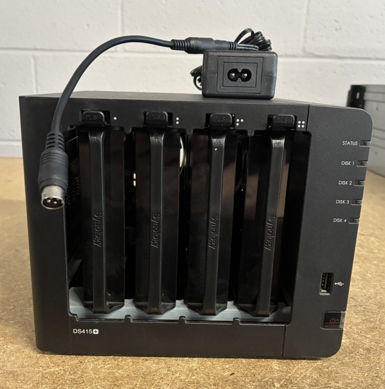 DS415+ Synology 4 Bay Desktop NAS 2GB Memory + PSU Cable Fully Tested