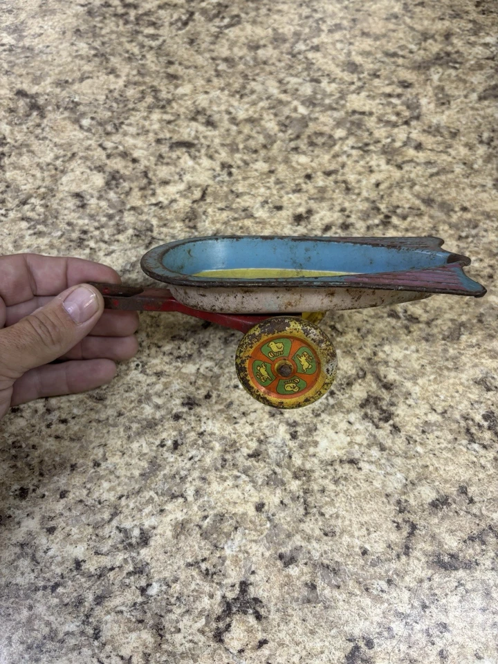 Carro Feliz Pascua Litografiado en Lata Wyandotte Foto 4 de 4