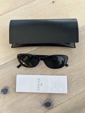 Saint Laurent Cat-Eye Sunglasses SL 822 in Black