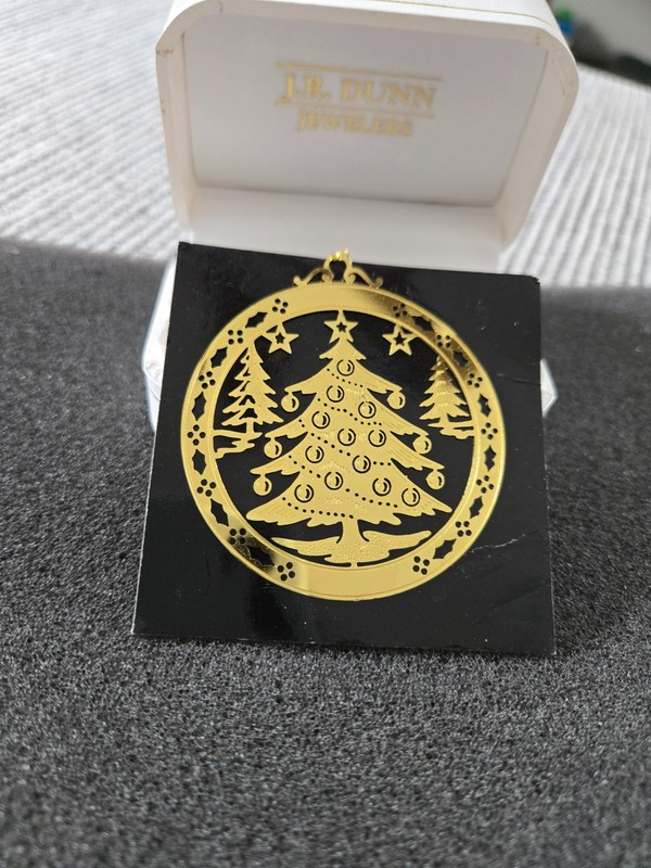 Vintage Christmas Tree Ornament - Thin Light Weight Gold Christmas Tree Ornament