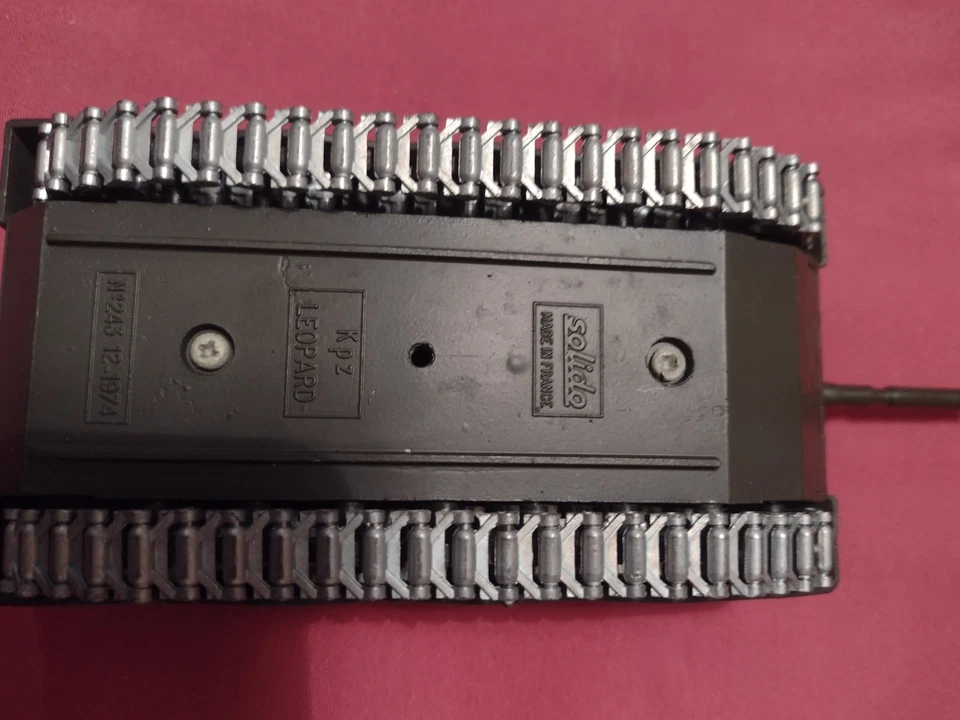 LEOPARD KPZ Marca Solido Scala 1/50 Modellino Carro Armato - Immagine 4 di 4