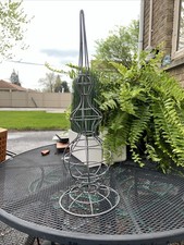 Wire Fineal Obelisk Topiary Garden Ornament GUC!