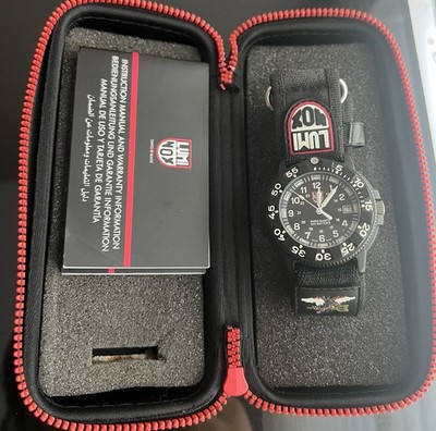 LUMINOX 3000/3900 v3 Rare Collector Item Navy Seal Dive Watch 