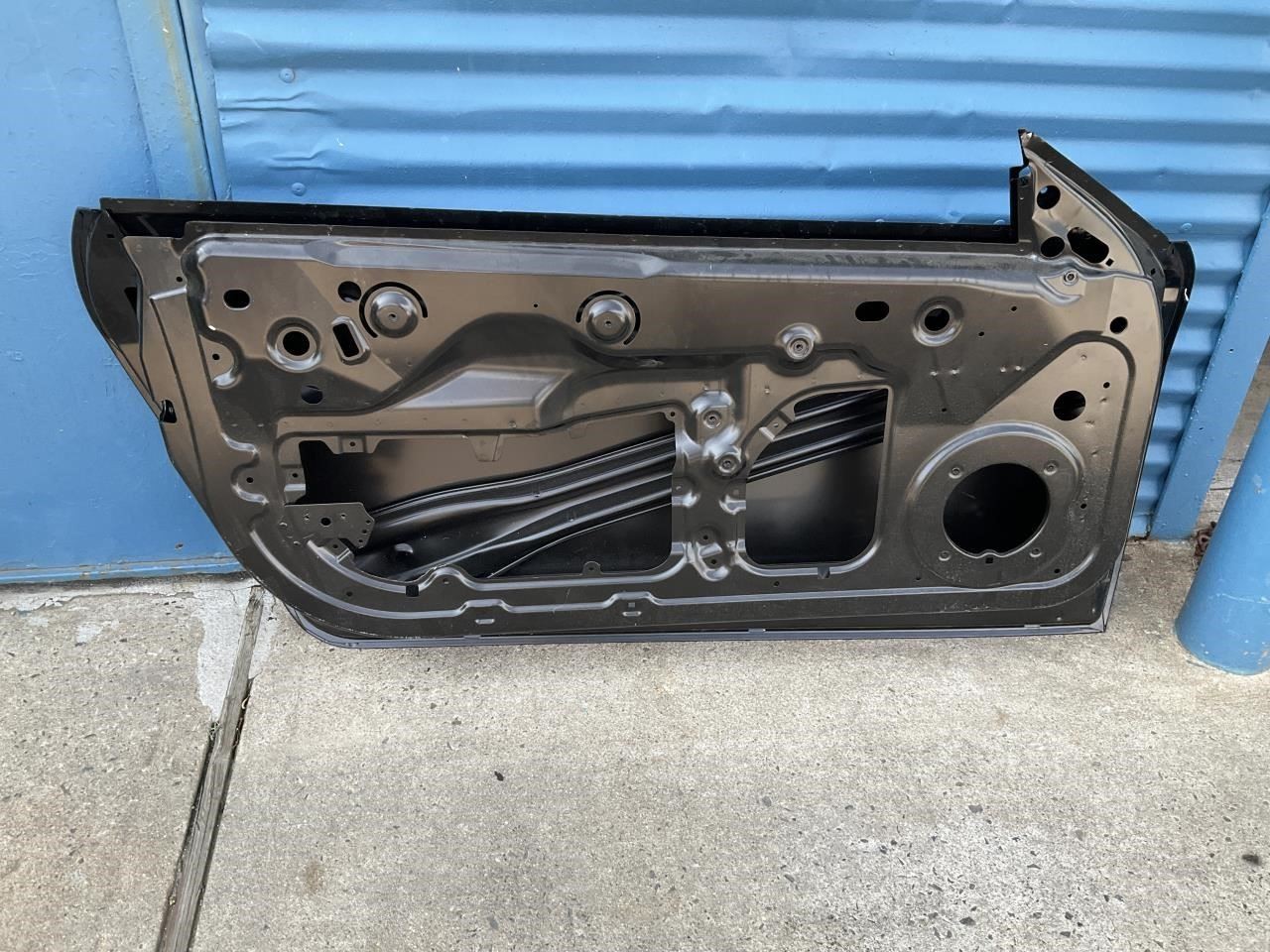 08-14 Maserati Granturismo Exterior Front Left Driver Door Shell Q