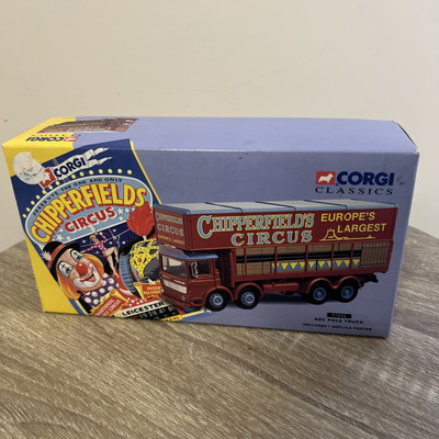Corgi Classics 1:50 Chipperfields Circus AEC Pole Truck Ltd