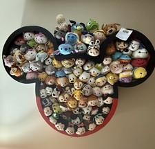 Soporte de exhibición impreso en 3D negro y rojo Mickey Mouse Tsum Tsum Disney