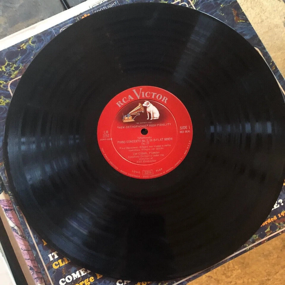 TCHAIKOVSKY Concerto No. 1 - Van Cliburn Classical RCA Victor Red Seal LP Record - Image 3 of 4
