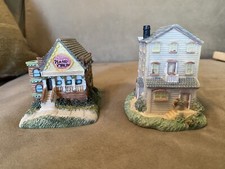 Scuola di pianoforte e violino Muriel Phillips (AH86) e Rev. Watkins House (AH45)