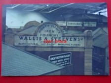 PHOTO  WALLIS & STEVENS NAMEBOARD AT BASINGSTOKE MILESTONES MUSEUM