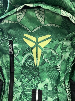 Nike Kobe リュック グリーン迷彩 Nike Kobe Bryant Backpack Grinch Green Snakeskin Mamba Logo