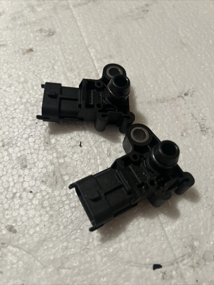 Bosch 0261230146 MAP sensor GM 12591290 Genuine OEM - Image 2 of 2