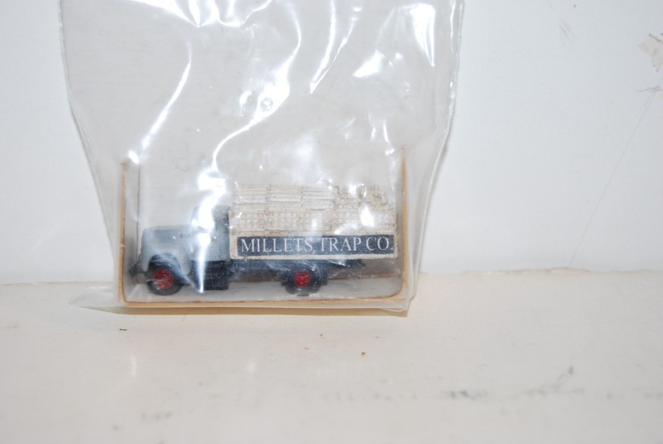 MODEL TECH STUDIOS #D1142P "N" SCALE LOBSTER TRAP TRUCK - MILLETS TRAP ...