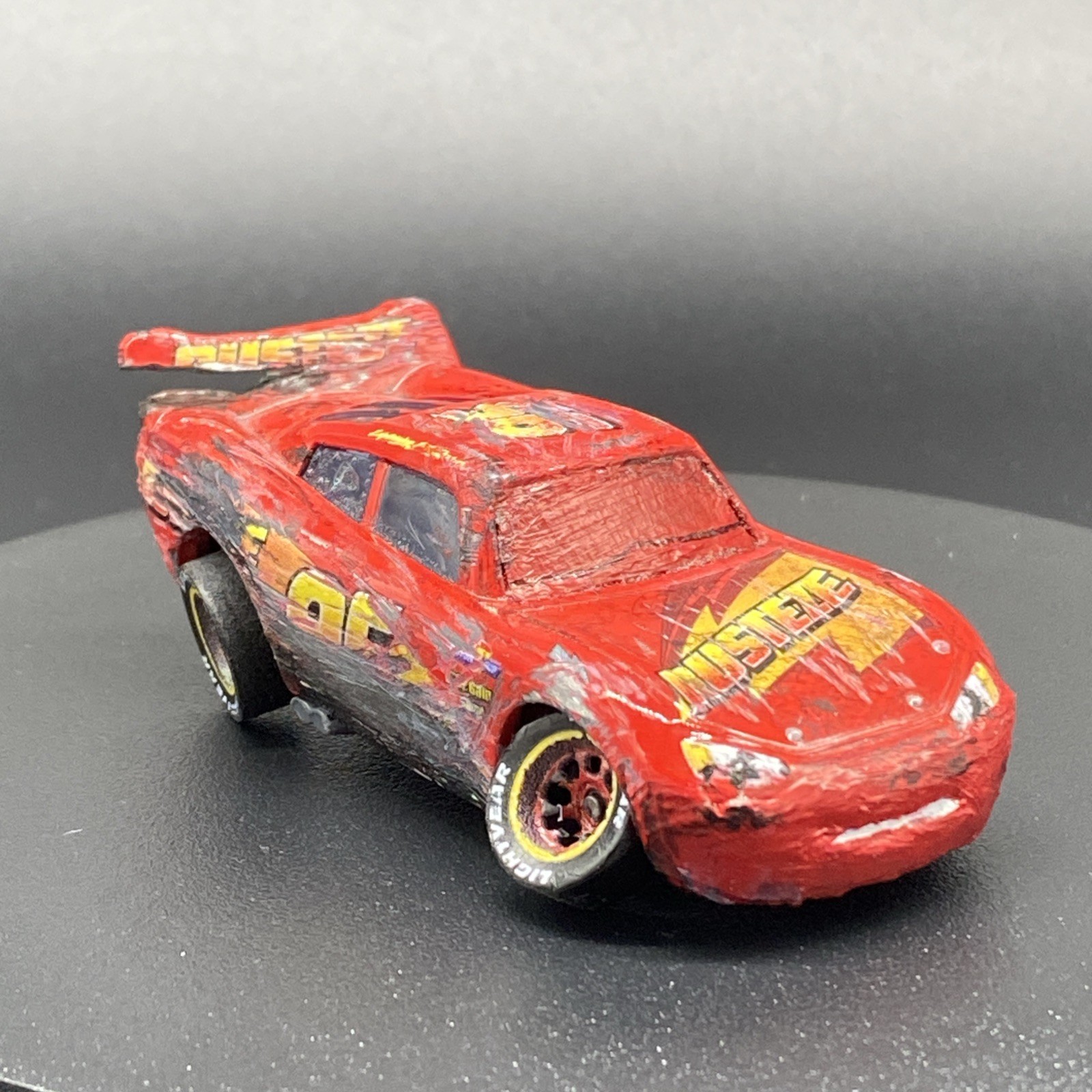 CUSTOM Disney Pixar Cars Race Damaged Lightning McQueen 1:55 Diecast