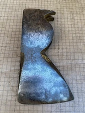 Vintage Unbranded 22 oz. Small Axe Hatchet HEAD Hammer Nail Puller Old Used Tool
