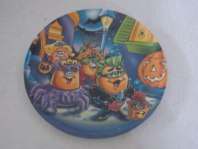 1997 McDoand's Halloween McNuggets Plastic Plates 9.5''