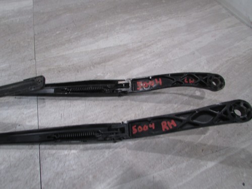 PAIR OF OEM LH & RH WIPER ARMS - LHD, 2016-21 TESLA MODEL S (OPS5004) - Picture 6 of 8