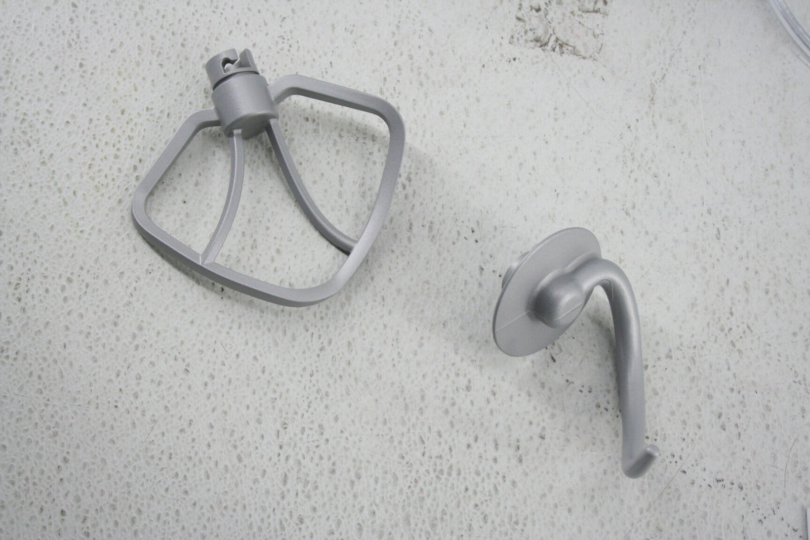 Aucma 660W 6 Speed Tilt Head Food Mixer Kitchen Electric Mixer Dough