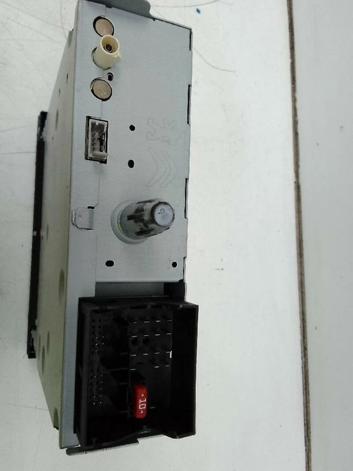 98053736XT00 radio para PEUGEOT 3008 (05.2009- ) 1.6 BLUE HDI 120CV 2009 557684 - Imagen 4 de 4