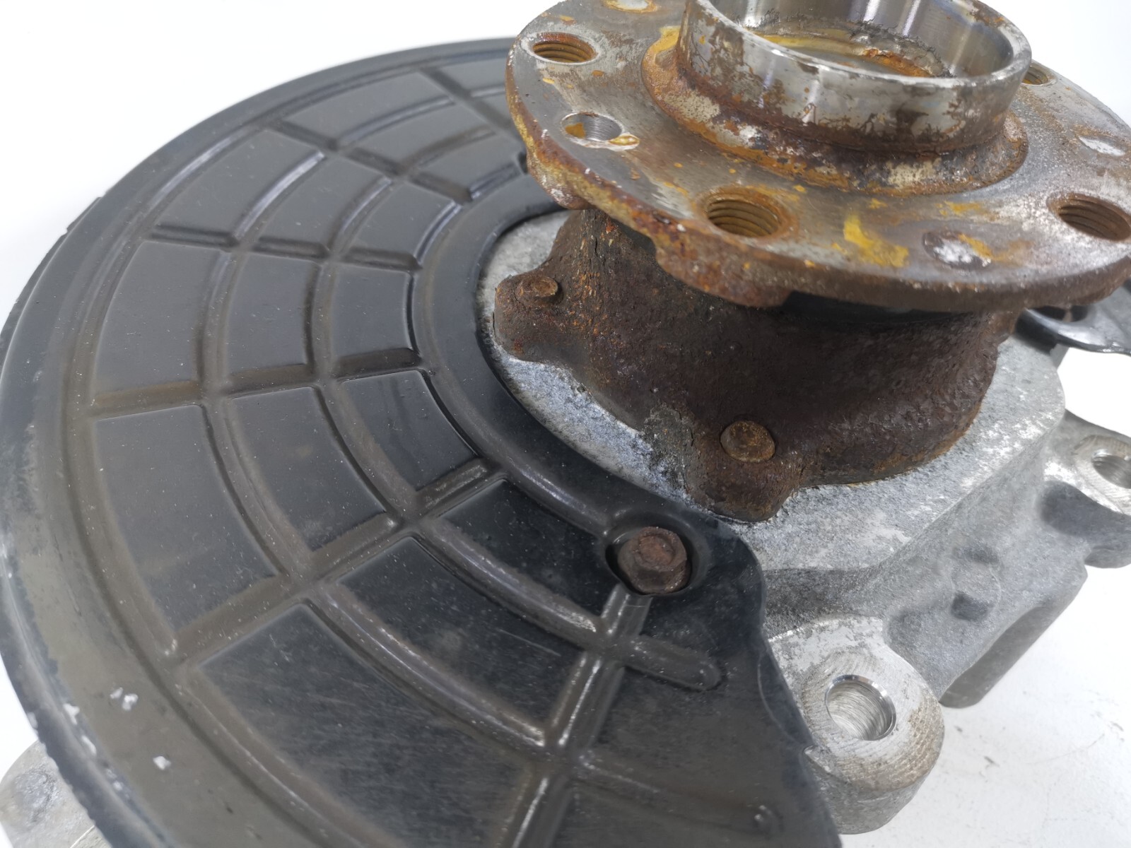 17-20 MASERATI Levante REAR RIGHT PASSEN SIDE SPINDLE KNUCKLE WHEEL HUB BEARING