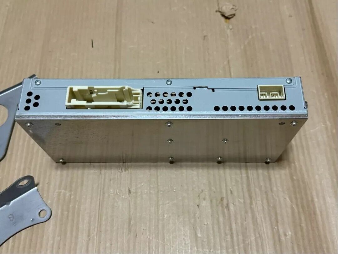 Toyota Lexus Genuine Pioneer Audio Amplifier 86280-30670 Toyota Lexus Genuine Pioneer Audio Amplifier 86280-30670