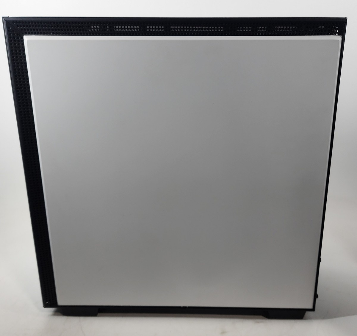 Gaming PC i9-9900K 5.0GHz 32GB RAM 1TB SSD RTX 2080 Ti 11GB Gaming PC i9-9900K 5.0GHz 32GB RAM 1TB SSD RTX 2080 Ti 11GB