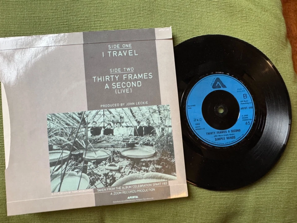 SIMPLE MINDS - I TRAVEL - UK - 7" SINGLE - 1982 ISSUE - Image 2 of 2