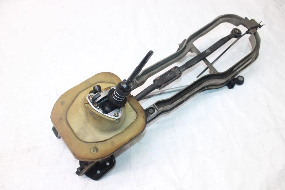 2005 CHRYSLER CROSSFIRE ZH CONV #400 6-SPEED MANUAL SHIFT LINKAGE WITH CABLE - Image 3 of 4