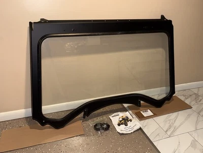 2013-17 CANAM Maverick Max 1000R Full Windshield in Metal Frame. NOS Made in USA - Bild 1 von 4