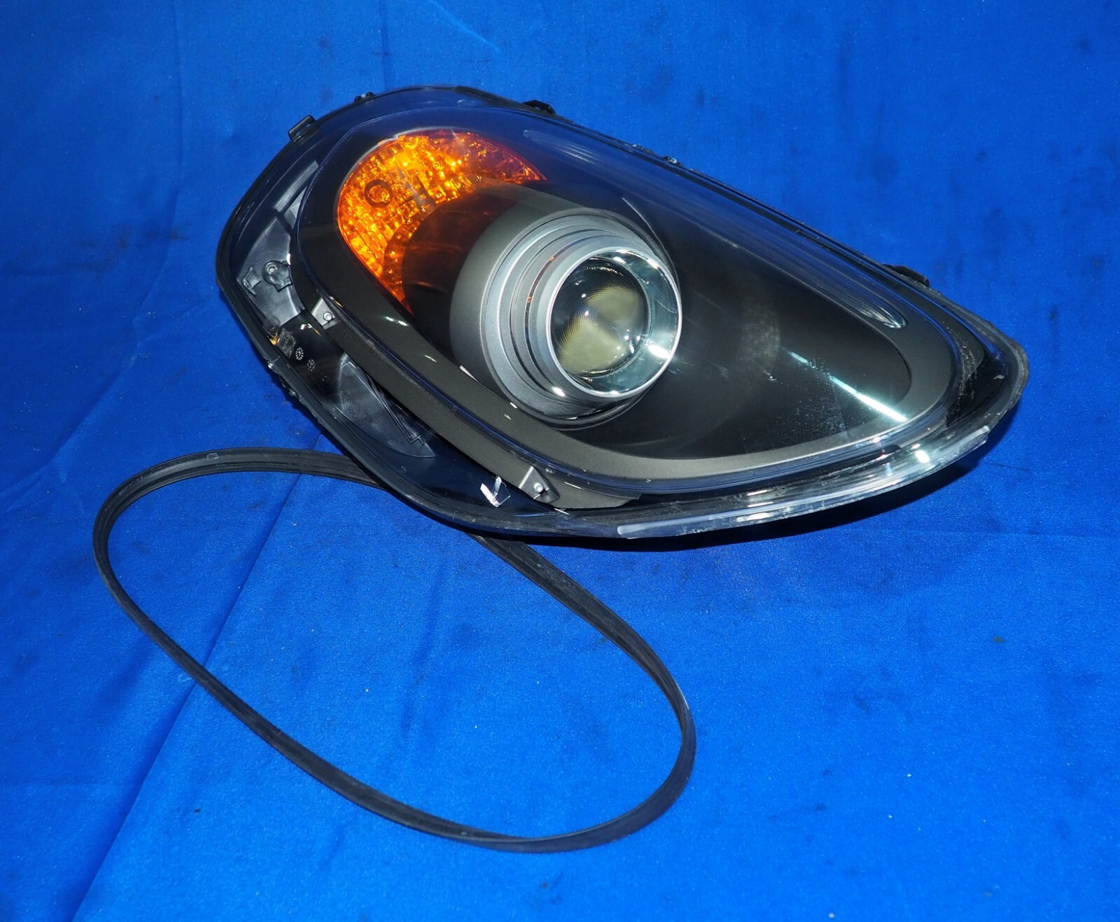 DEFECTIVE 2007-2009 Ferrari 599 GTB Passenger Side Xenon Headlight OEM 67760251