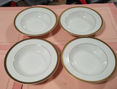 Block Manchester Golding Point Set Of 4 Gold Encrusted White Pasta Bowl 8 3/4''
