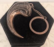 Loot Crate Jurassic Park/World Metal Raptor Claw Keychain