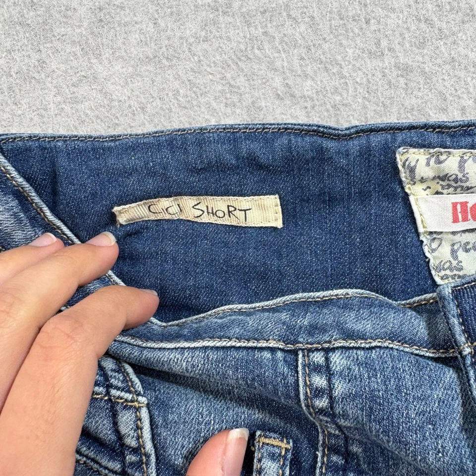 Pantalones Cortos Hot Kiss Mujer 9 (28x2) Azul Tiro Bajo Puños Botín Elastizados Envejecidos Y2K Foto 4 de 4