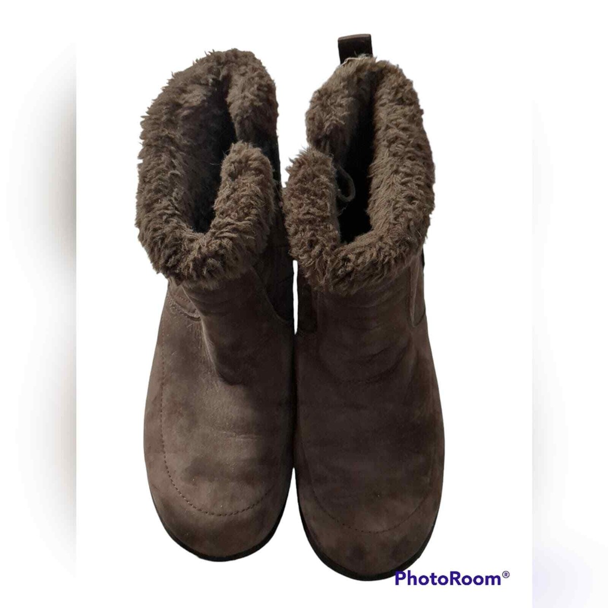 Men’s L.L. Bean 9 1/2 suede boots A true original returns. The iconic L.L.Bean Boot is back at  main image 2