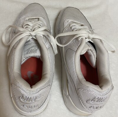 Nike Air Max 90 ホワイト　シルバー Nike WMNS Air Max 90 Futura White Metallic Silver - Nov 2023