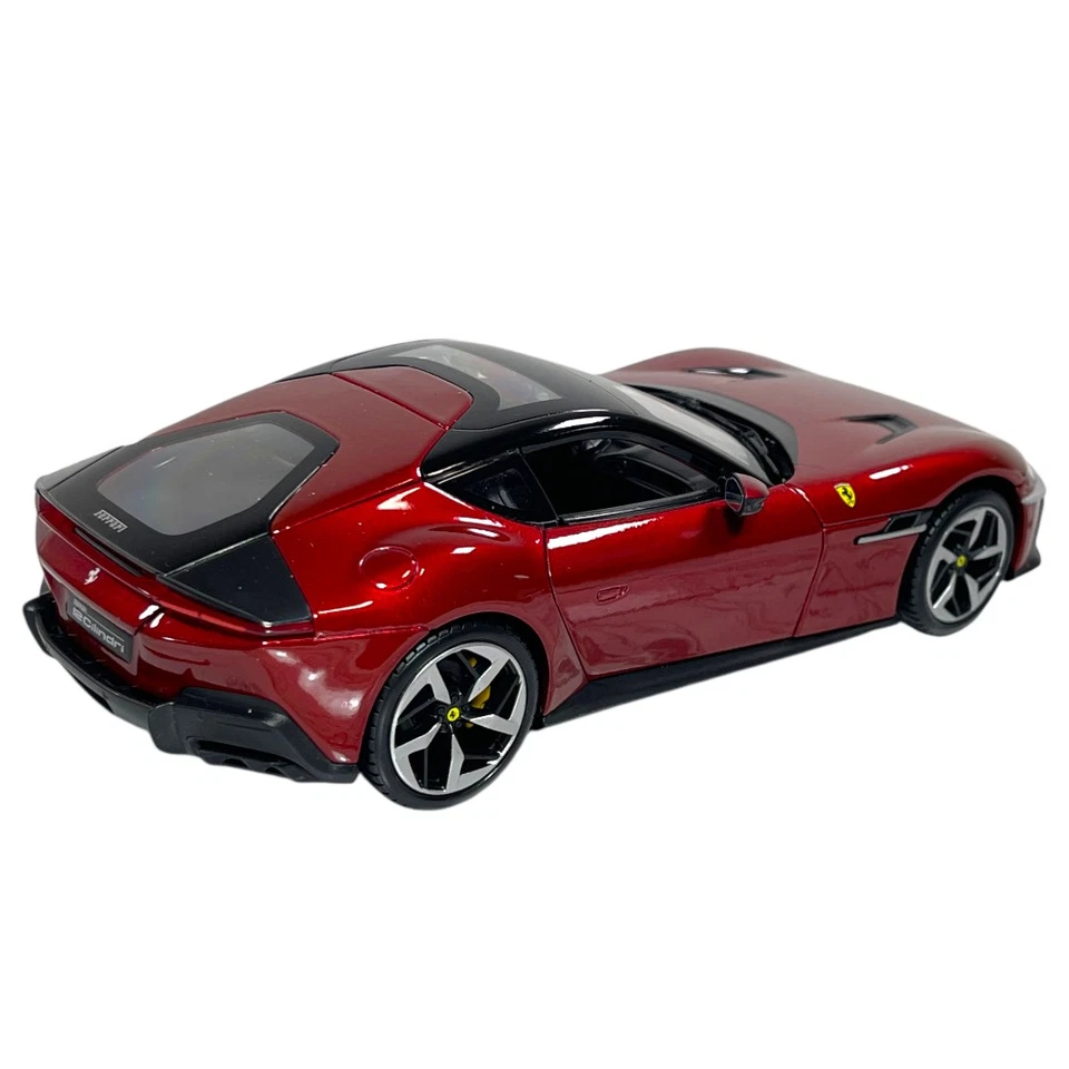 Modellino Auto Bburago 1/24 Ferrari 12 Cilindri 2024 Red - Immagine 3 di 4