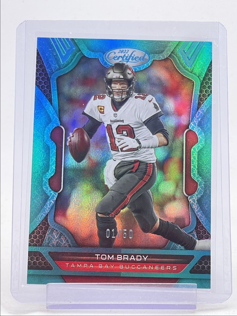 TOM BRADY 2022 CERTIFIED FOOTBALL TEAL MIRROR BUCCANEERS 01/50 Q6051