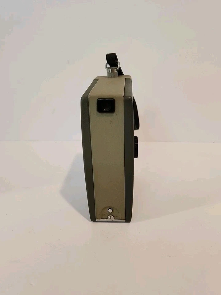 Cámara de película Argus automática 8 antigua/vintage (años 50/60) Foto 3 de 4