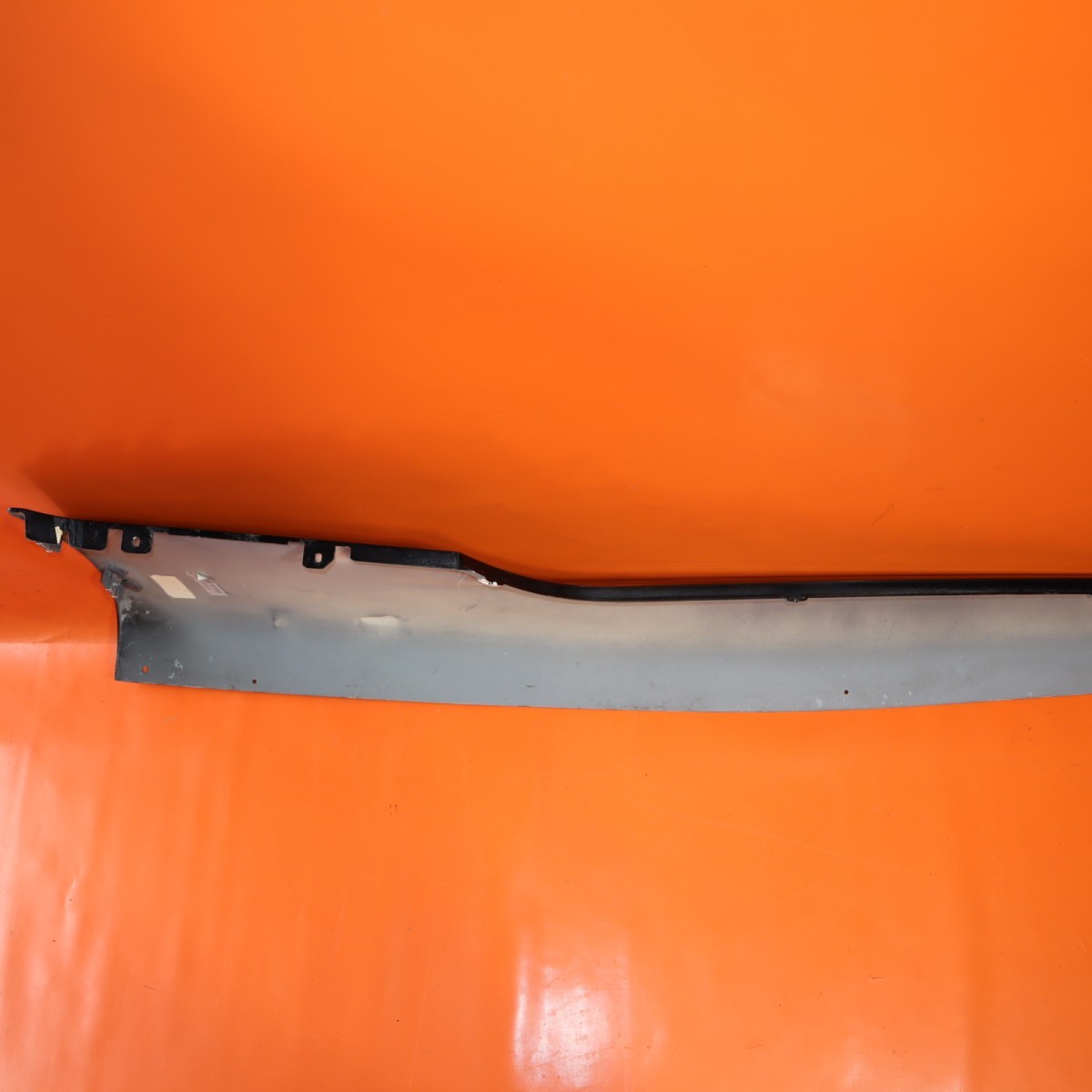 ASTON MARTIN DB9 ROCKER MOLDING LEFT 2005 2006 2007 2008 2009 2010 2011 2012