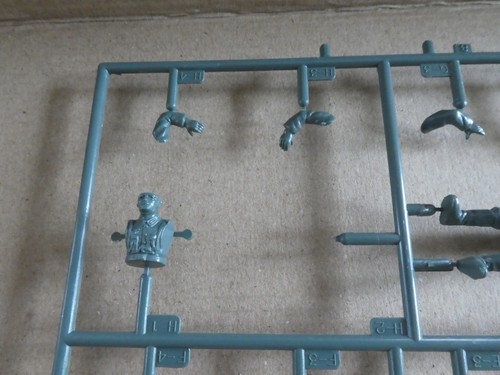 Tamiya German 88mm Flak36/37 Bausatz Nr17 Maßstab 1/35 D Sprue Soldaten - Bild 4 von 8