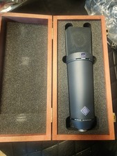 Neumann U 87 Ai Large-Diaphragm Condenser Mic...