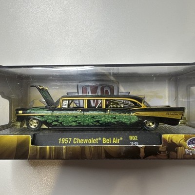 M2 Machines Auto-Stretch Rods R02 1957 Chevrolet 57 Bel Air Black