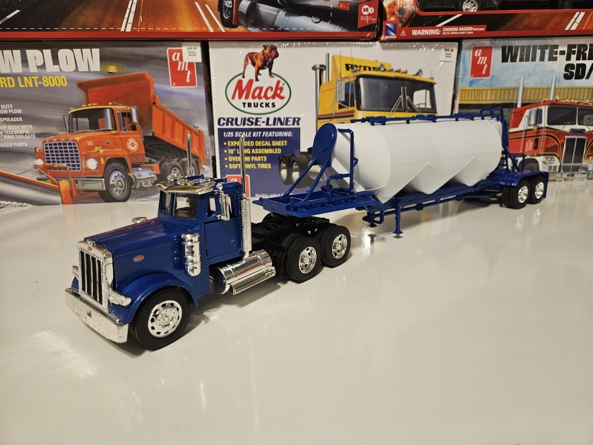 NEW RAY PETERBILT 379 PNEUMATIC DRY BULK TRAILER 1/32 BLUE WHITE